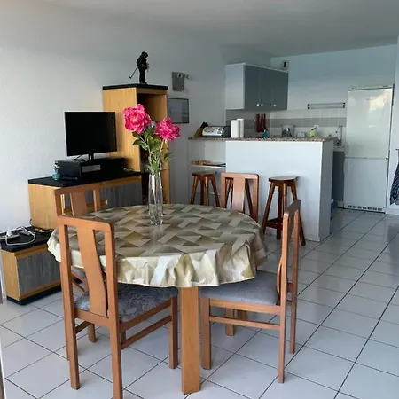 アパート T3 De 65 M² Avec Acces Direct A La *