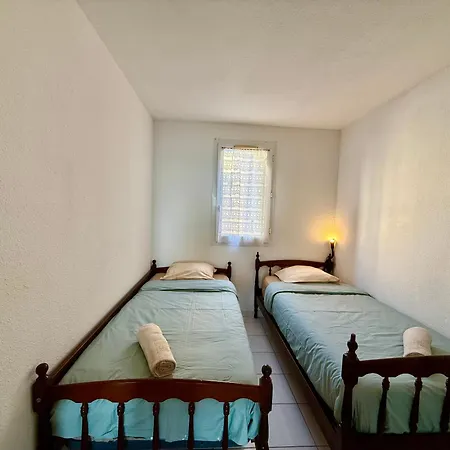 Apartmán T3 De 65 M² Avec Acces Direct A La Sète