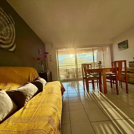 T3 De 65 M² Avec Acces Direct A La *