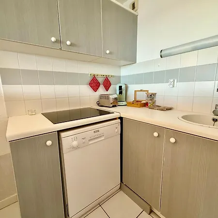 Apartmán T3 De 65 M² Avec Acces Direct A La